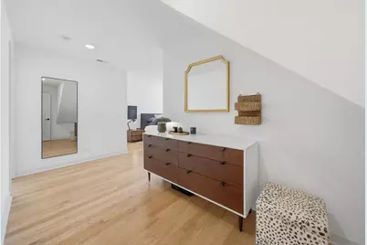 2240 N Karlov Avenue, Chicago, IL 60639 - Photo 23