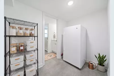 2240 N Karlov Avenue, Chicago, IL 60639 - Photo 37