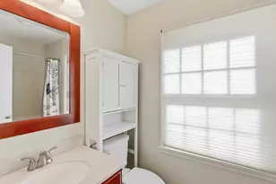 1033 N Brainard St, Naperville, IL 60563 - Photo 23