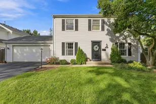1033 N Brainard St, Naperville, IL 60563 - Photo 1