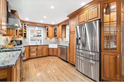 208 N Willow Road, Elmhurst, IL 60126 - Photo 9