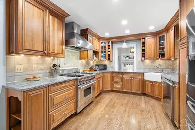 208 N Willow Road, Elmhurst, IL 60126 - Photo 11