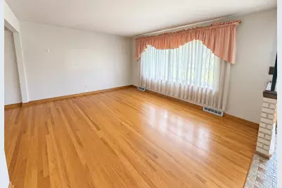 10321 Lacrosse Avenue, Oak Lawn, IL 60453 - Photo 3