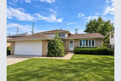 10321 Lacrosse Avenue, Oak Lawn, IL 60453 - Photo 1