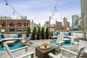 225 W Huron St, Chicago, IL 60654 - Photo 17