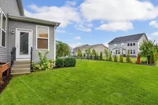 1183 Hibbard Rd, Naperville, IL 60563 - Photo 5