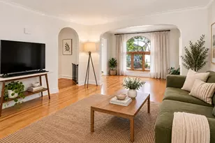 4104 N Richmond St, Chicago, IL 60618 - Photo 3