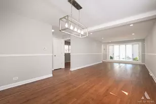 8810 S Euclid Ave, Chicago, IL 60617 - Photo 11