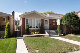 8810 S Euclid Ave, Chicago, IL 60617 - Photo 1