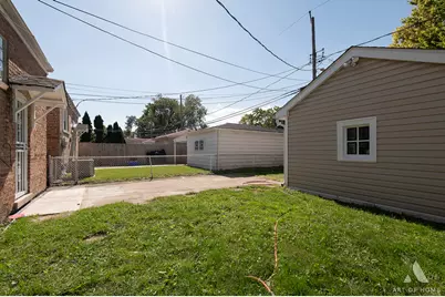 8810 S Euclid Avenue, Chicago, IL 60617 - Photo 33