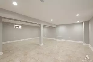 8810 S Euclid Ave, Chicago, IL 60617 - Photo 29