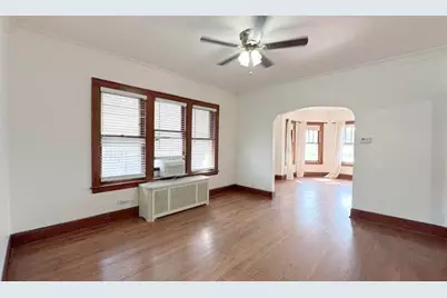 5214 W Schubert Avenue, Chicago, IL 60639 - Photo 9