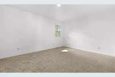 6043 Windsor Road, Loves Park, IL 61111 - Photo 9