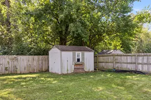 6043 Windsor Rd, Loves Park, IL 61111 - Photo 21