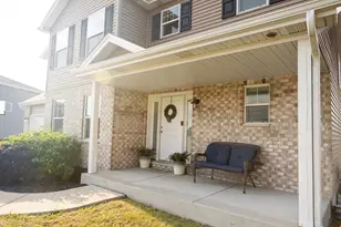 465 E Bethel Dr, Bourbonnais, IL 60914 - Photo 3