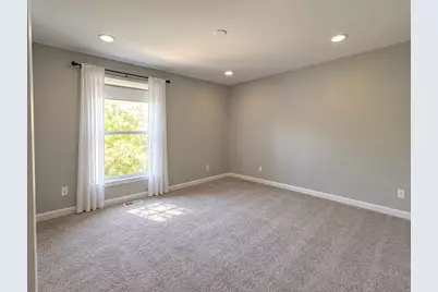 485 Metropolitan Street, Aurora, IL 60502 - Photo 17
