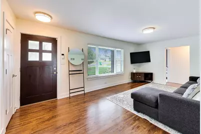 304 W Graham Avenue, Lombard, IL 60148 - Photo 5
