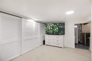 2140 Walnut Ct, Glenview, IL 60025 - Photo 15