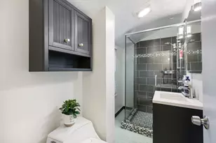2140 Walnut Ct, Glenview, IL 60025 - Photo 11