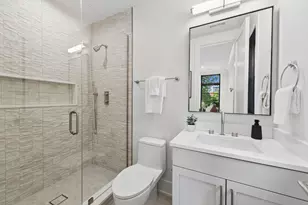 3630 N Janssen St, Chicago, IL 60613 - Photo 39
