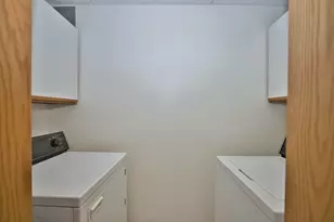 7450 N Waukegan Rd, Niles, IL 60714 - Photo 35