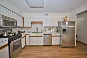 7450 N Waukegan Rd, Niles, IL 60714 - Photo 15