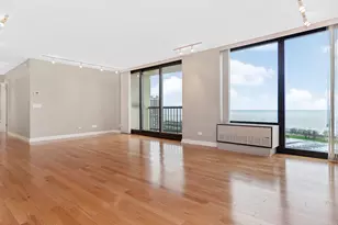 2500 N Lakeview Ave, Chicago, IL 60614 - Photo 5