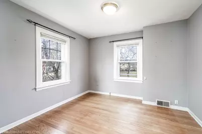 1748 Lunt Avenue, Des Plaines, IL 60018 - Photo 9