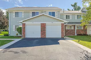 485 Esselen Ct, Carol Stream, IL 60188 - Photo 1