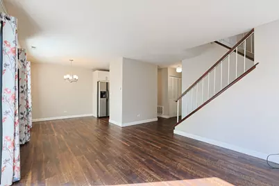 485 Esselen Court, Carol Stream, IL 60188 - Photo 5