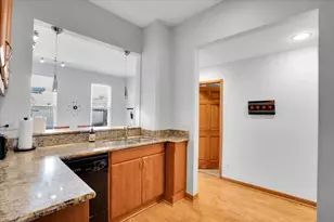 1618 W Blackhawk St, Chicago, IL 60622 - Photo 13