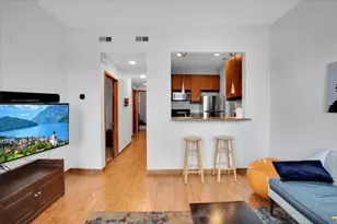 1618 W Blackhawk St, Chicago, IL 60622 - Photo 9