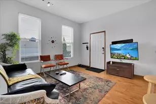 1618 W Blackhawk St, Chicago, IL 60622 - Photo 5