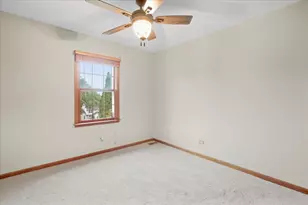 1320 Springhill Dr, Algonquin, IL 60102 - Photo 15