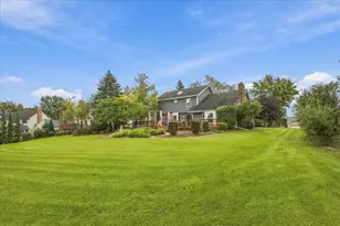 1320 Springhill Dr, Algonquin, IL 60102 - Photo 3