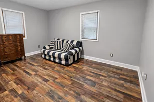 404 E Oak St, Leroy, IL 61752 - Photo 17