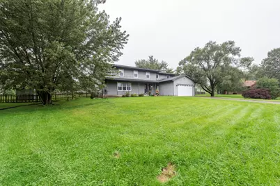 542 Meadow Court, Winthrop Harbor, IL 60096 - Photo 3