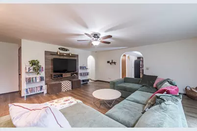 542 Meadow Court, Winthrop Harbor, IL 60096 - Photo 17