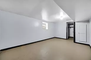 11351 S Wallace St, Chicago, IL 60628 - Photo 17