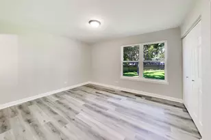 738 Dartmouth Dr, Island Lake, IL 60042 - Photo 11