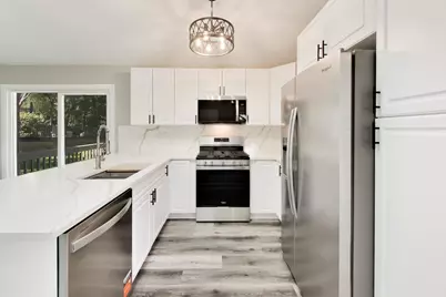738 Dartmouth Drive, Island Lake, IL 60042 - Photo 9