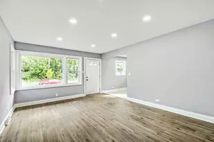 590 W 16th St, Chicago Heights, IL 60411 - Photo 3