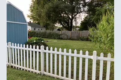 2407 W 3rd Street, Dixon, IL 61021 - Photo 23