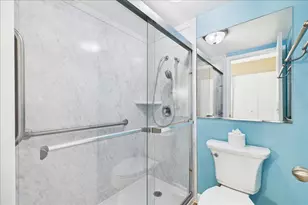 450 Raintree Ct, Glen Ellyn, IL 60137 - Photo 13