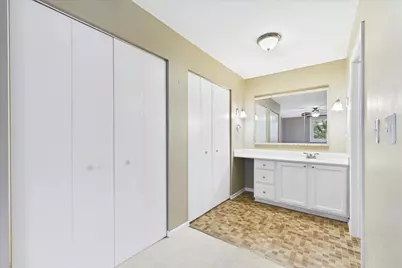 450 Raintree Court #2K, Glen Ellyn, IL 60137 - Photo 11