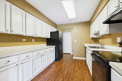 450 Raintree Court #2K, Glen Ellyn, IL 60137 - Photo 7