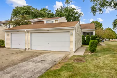 2177 Chaucer Lane, Glendale Heights, IL 60139 - Photo 3