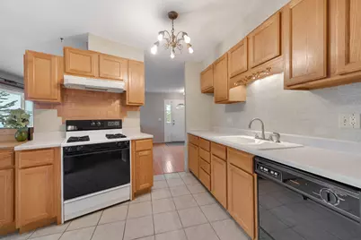 2177 Chaucer Lane, Glendale Heights, IL 60139 - Photo 11