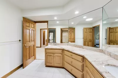 1400 Kurtis Lane, Lake Forest, IL 60045 - Photo 37