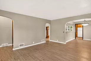 3104 Sunnyside Dr, Rockford, IL 61114 - Photo 7